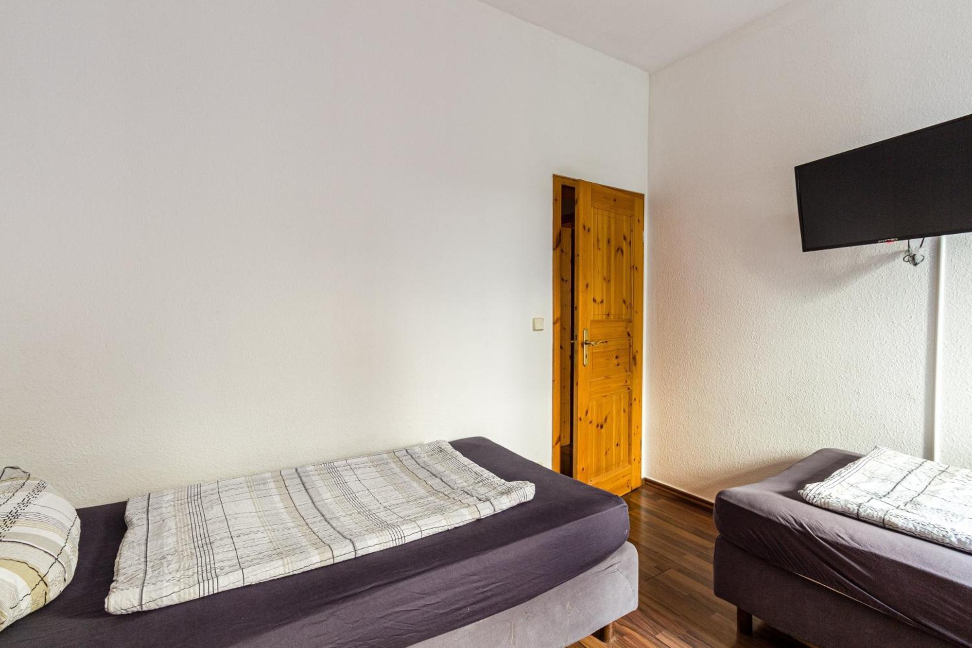 Apartmenthaus In Chemnitz Fuer Monteure 外观 照片