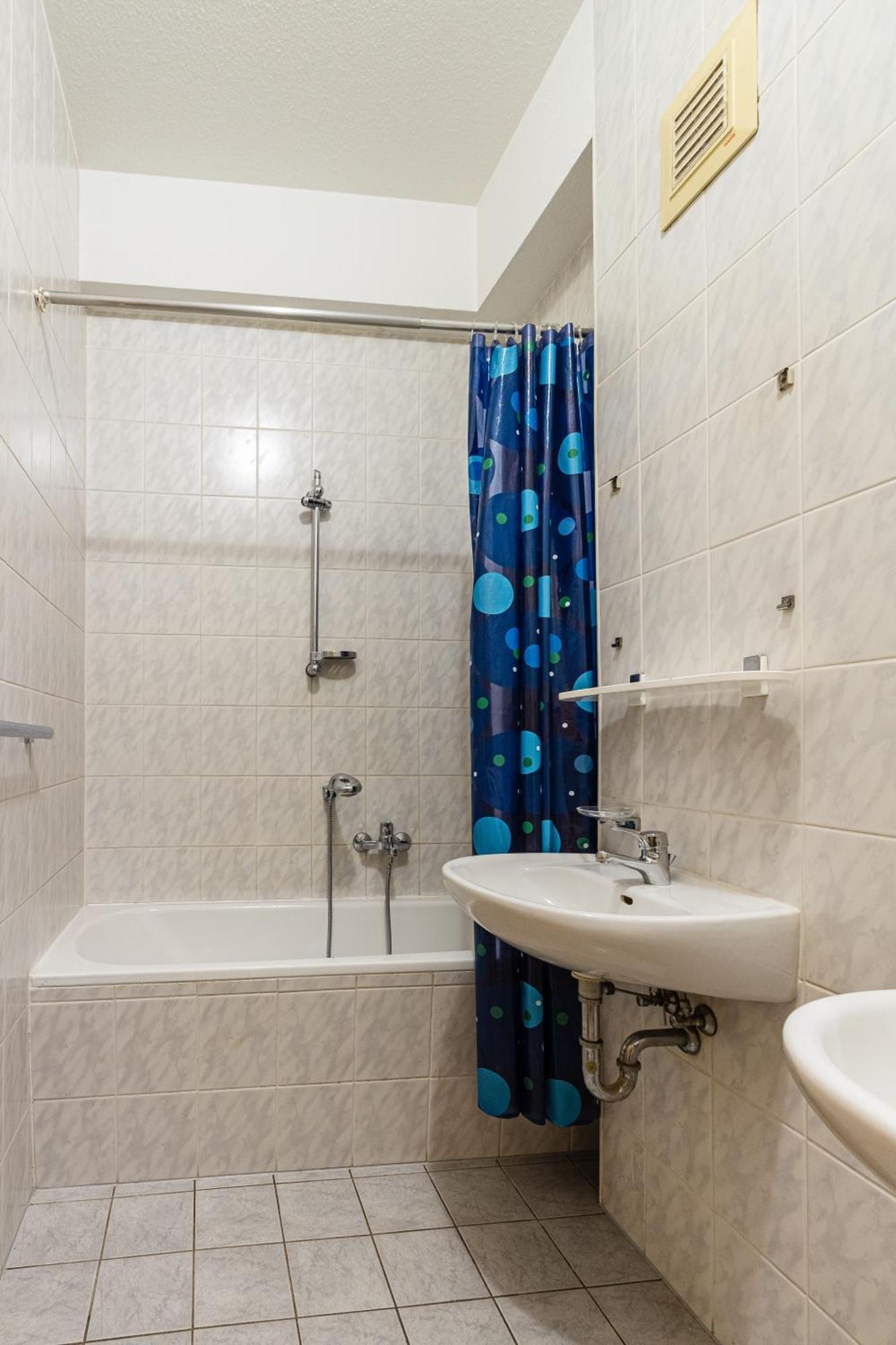 Apartmenthaus In Chemnitz Fuer Monteure 外观 照片
